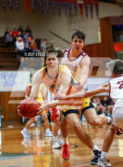 Thumbnail 2 in Nevada Union vs Bear River (Kendall Arnett Tournament) photogallery.