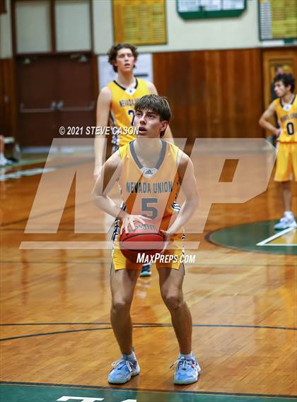 Thumbnail 3 in Nevada Union vs Bear River (Kendall Arnett Tournament) photogallery.