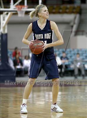Thumbnail 2 in Dakota Ridge vs Regis Jesuit (5A Great 8) photogallery.