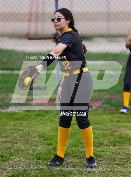Thumbnail 3 in Hanna vs Palmview (La Joya ISD Tournament) photogallery.