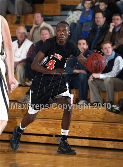 Thumbnail 1 in Gateway vs Arapahoe (Creek Holiday Classic) photogallery.