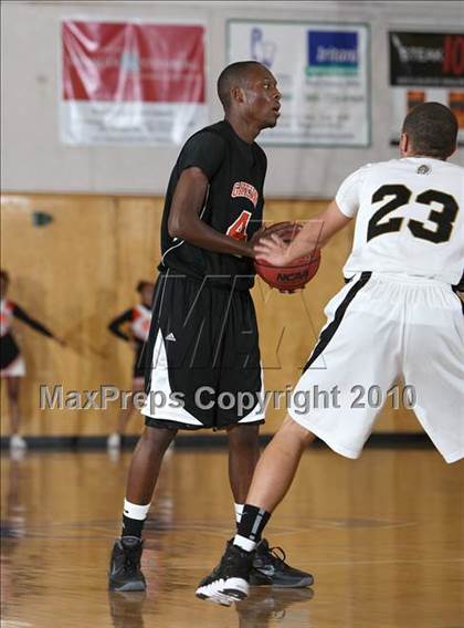 Thumbnail 1 in Gateway vs Arapahoe (Creek Holiday Classic) photogallery.