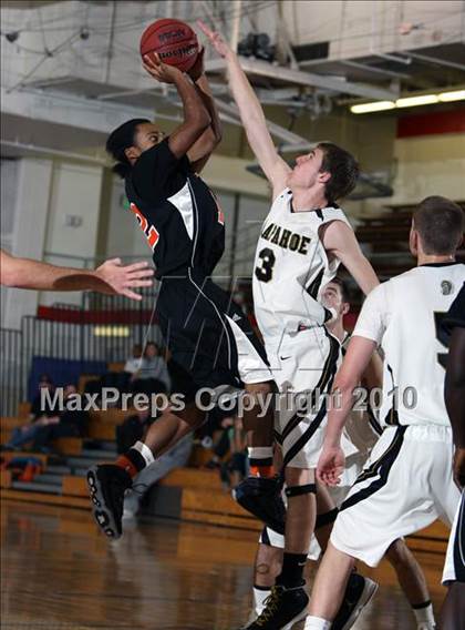 Thumbnail 2 in Gateway vs Arapahoe (Creek Holiday Classic) photogallery.
