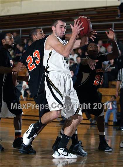 Thumbnail 1 in Gateway vs Arapahoe (Creek Holiday Classic) photogallery.