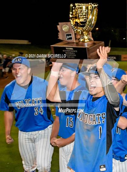 Thumbnail 2 in Salpointe Catholic vs Mesquite (AIA 4A Final Awards) photogallery.