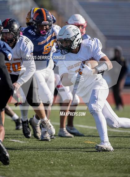 Thumbnail 3 in Nassau County Senior Bowl photogallery.
