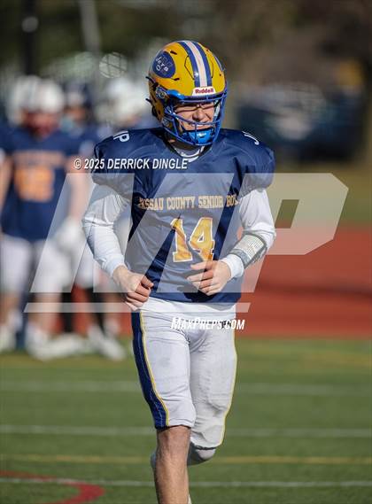 Thumbnail 2 in Nassau County Senior Bowl photogallery.