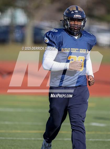 Thumbnail 1 in Nassau County Senior Bowl photogallery.