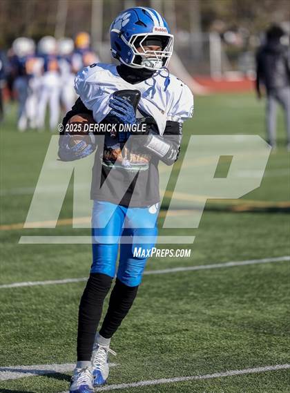 Thumbnail 1 in Nassau County Senior Bowl photogallery.