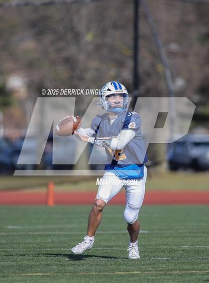 Thumbnail 2 in Nassau County Senior Bowl photogallery.