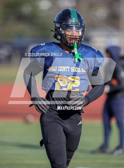 Thumbnail 3 in Nassau County Senior Bowl photogallery.