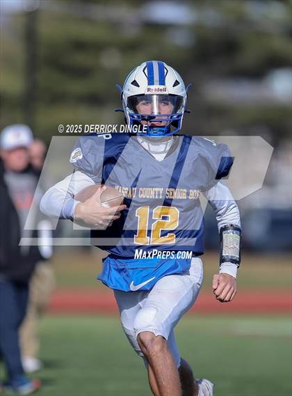 Thumbnail 1 in Nassau County Senior Bowl photogallery.