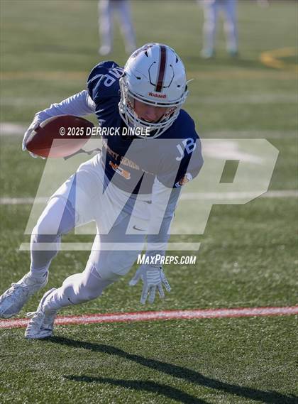 Thumbnail 3 in Nassau County Senior Bowl photogallery.