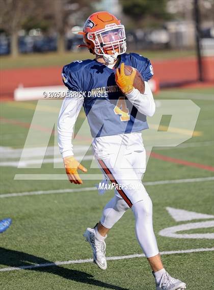 Thumbnail 1 in Nassau County Senior Bowl photogallery.