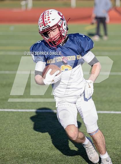 Thumbnail 2 in Nassau County Senior Bowl photogallery.