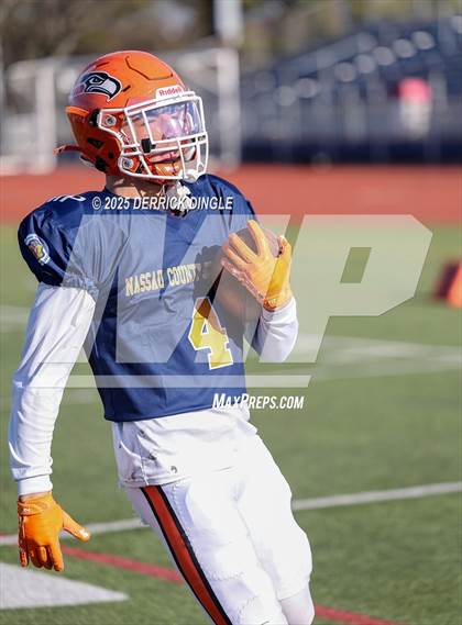 Thumbnail 3 in Nassau County Senior Bowl photogallery.