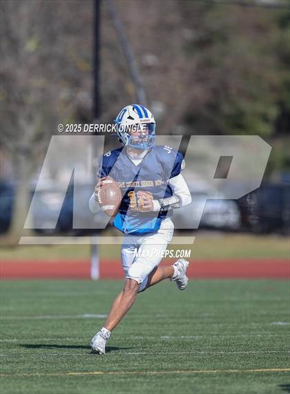 Thumbnail 1 in Nassau County Senior Bowl photogallery.