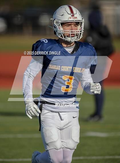 Thumbnail 3 in Nassau County Senior Bowl photogallery.