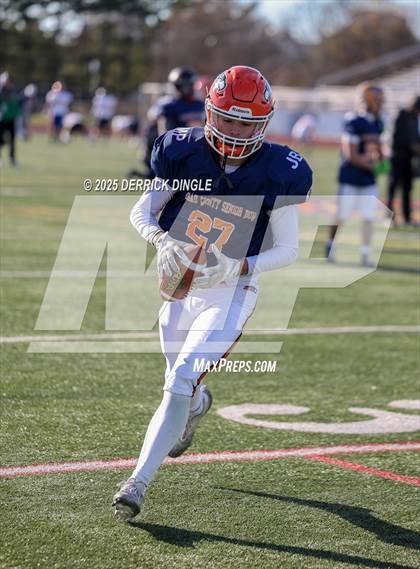 Thumbnail 1 in Nassau County Senior Bowl photogallery.