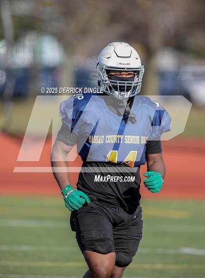 Thumbnail 2 in Nassau County Senior Bowl photogallery.