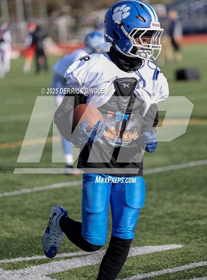 Thumbnail 3 in Nassau County Senior Bowl photogallery.