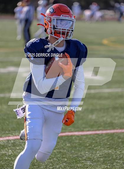 Thumbnail 3 in Nassau County Senior Bowl photogallery.