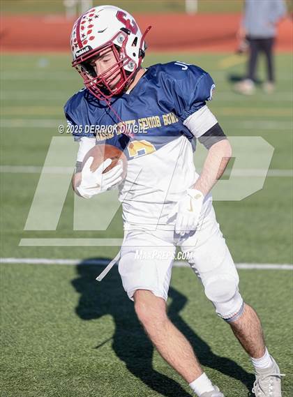 Thumbnail 3 in Nassau County Senior Bowl photogallery.