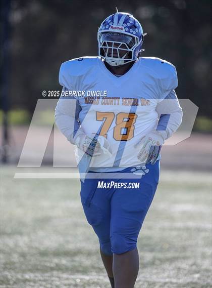 Thumbnail 3 in Nassau County Senior Bowl photogallery.