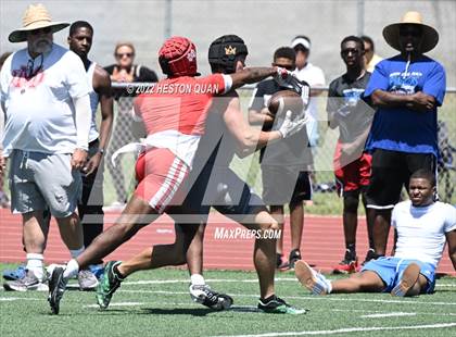 Thumbnail 3 in Mission Viejo vs. Mater Dei (Battle At The Beach) photogallery.