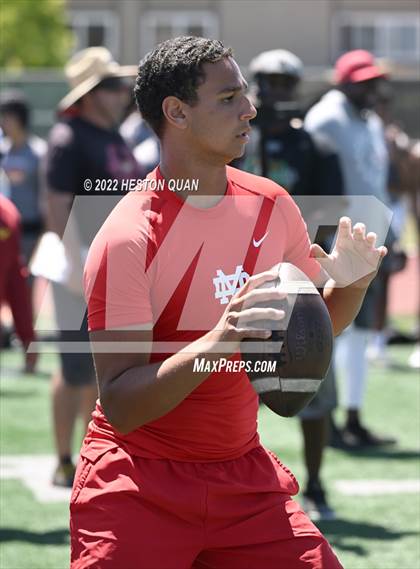Thumbnail 2 in Mission Viejo vs. Mater Dei (Battle At The Beach) photogallery.