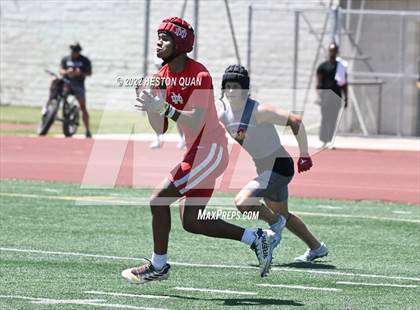 Thumbnail 1 in Mission Viejo vs. Mater Dei (Battle At The Beach) photogallery.