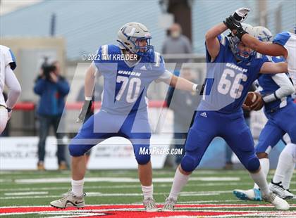 Thumbnail 2 in Steelton-Highspire vs. Union Area (PIAA 1A Final) photogallery.