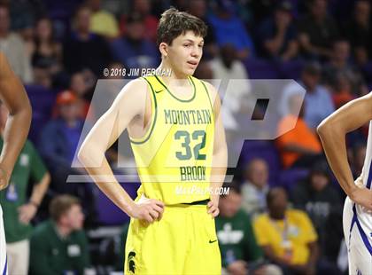 Thumbnail 2 in IMG Academy vs. Mountain Brook (City of Palms Classic) photogallery.