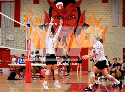 Thumbnail 2 in Bonita Vista vs Foothills Christian (Sweetwater Prime Sports Tournament) photogallery.