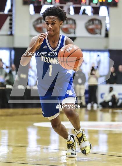 Thumbnail 1 in Mater Dei vs. Bishop O'Connell (Spalding Hoophall Classic) photogallery.