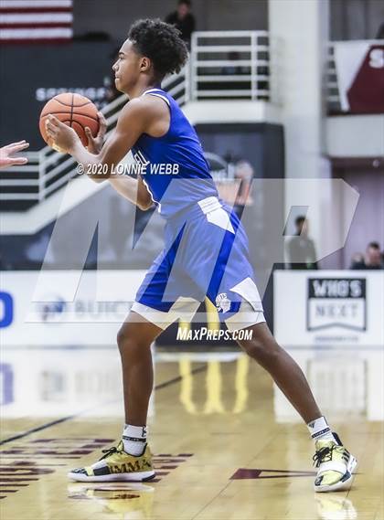 Thumbnail 1 in Mater Dei vs. Bishop O'Connell (Spalding Hoophall Classic) photogallery.