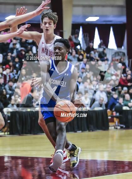 Thumbnail 3 in Mater Dei vs. Bishop O'Connell (Spalding Hoophall Classic) photogallery.