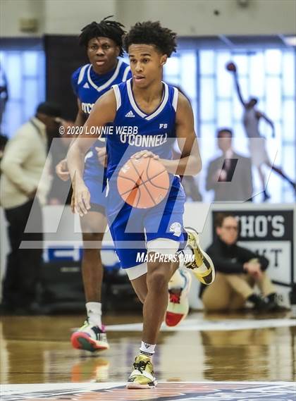 Thumbnail 1 in Mater Dei vs. Bishop O'Connell (Spalding Hoophall Classic) photogallery.