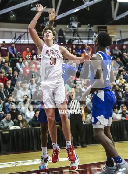 Thumbnail 2 in Mater Dei vs. Bishop O'Connell (Spalding Hoophall Classic) photogallery.