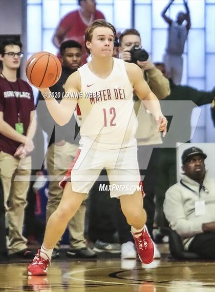 Thumbnail 2 in Mater Dei vs. Bishop O'Connell (Spalding Hoophall Classic) photogallery.
