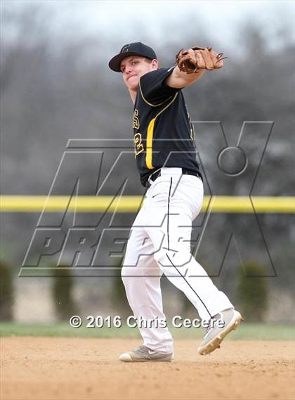 Thumbnail 3 in Honeoye Falls-Lima @ Churchville-Chili photogallery.