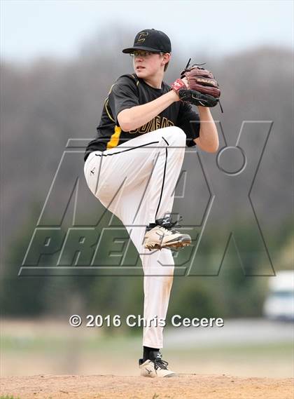 Thumbnail 2 in Honeoye Falls-Lima @ Churchville-Chili photogallery.