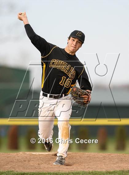 Thumbnail 2 in Honeoye Falls-Lima @ Churchville-Chili photogallery.