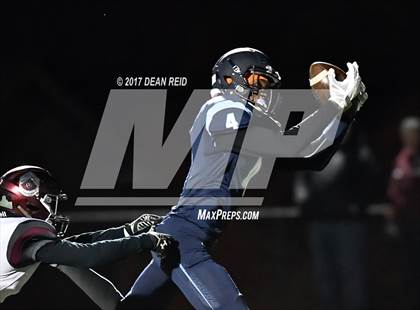 Thumbnail 3 in Peoria @ Hillcrest (IHSA Class 5A 1st Round Playoff) photogallery.