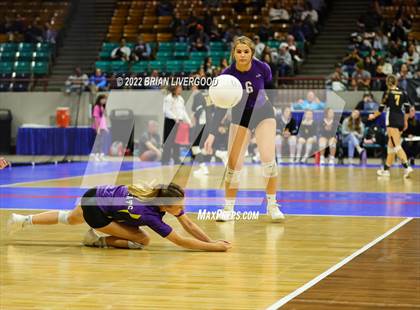 Thumbnail 1 in Kit Carson vs. La Veta (CHSAA 1A State Championship Round 1) photogallery.