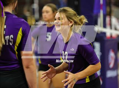 Thumbnail 3 in Kit Carson vs. La Veta (CHSAA 1A State Championship Round 1) photogallery.