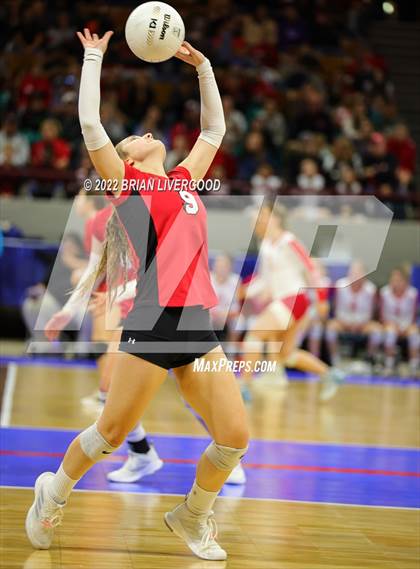Thumbnail 2 in Kit Carson vs. La Veta (CHSAA 1A State Championship Round 1) photogallery.