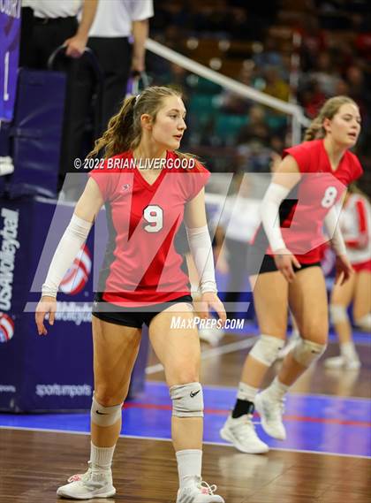 Thumbnail 3 in Kit Carson vs. La Veta (CHSAA 1A State Championship Round 1) photogallery.