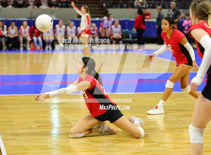Thumbnail 1 in Kit Carson vs. La Veta (CHSAA 1A State Championship Round 1) photogallery.