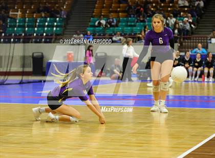 Thumbnail 1 in Kit Carson vs. La Veta (CHSAA 1A State Championship Round 1) photogallery.